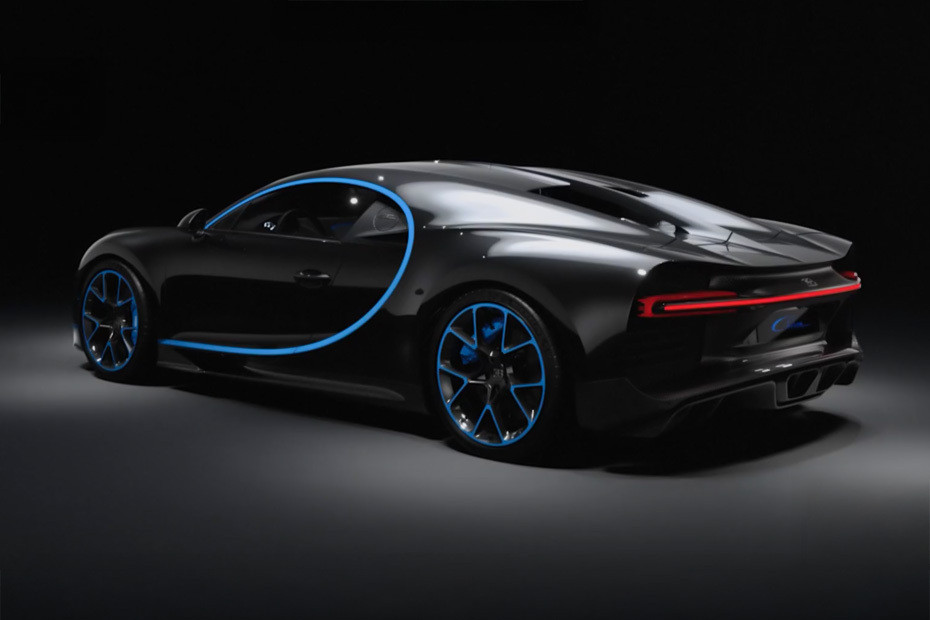 Rear Cross Side View of Bugatti Chiron