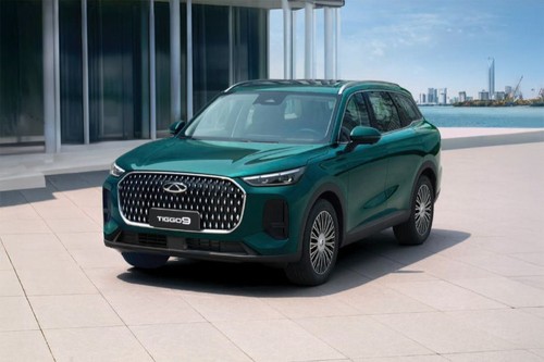 Tiggo 9 Front angle low view