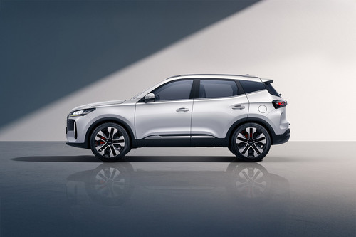 Tiggo 4 Pro Side view