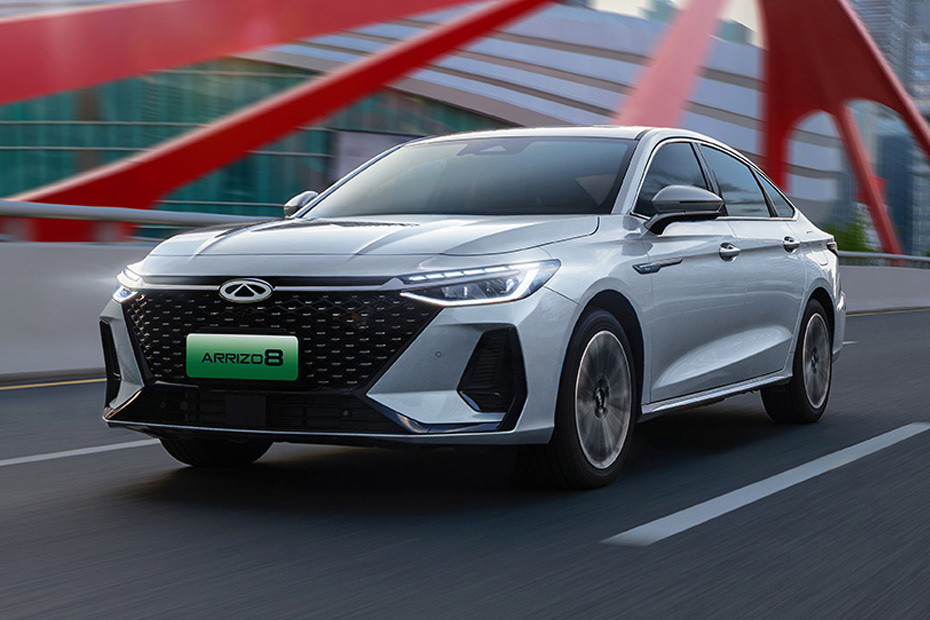 Chery Arrizo 8 Front Side View