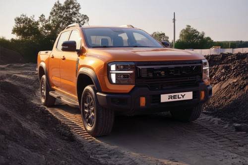 Rely R08  Medium Angle Front View