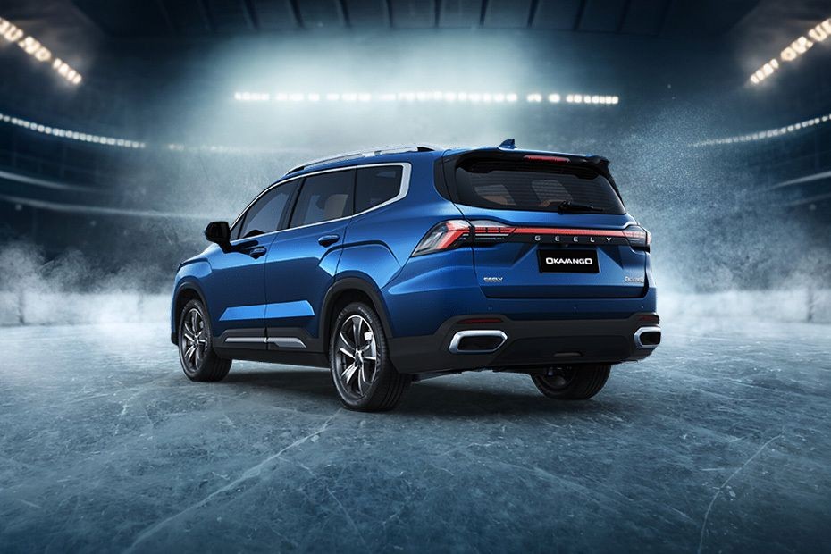 Rear Cross Side View of Geely Okavango in UAE