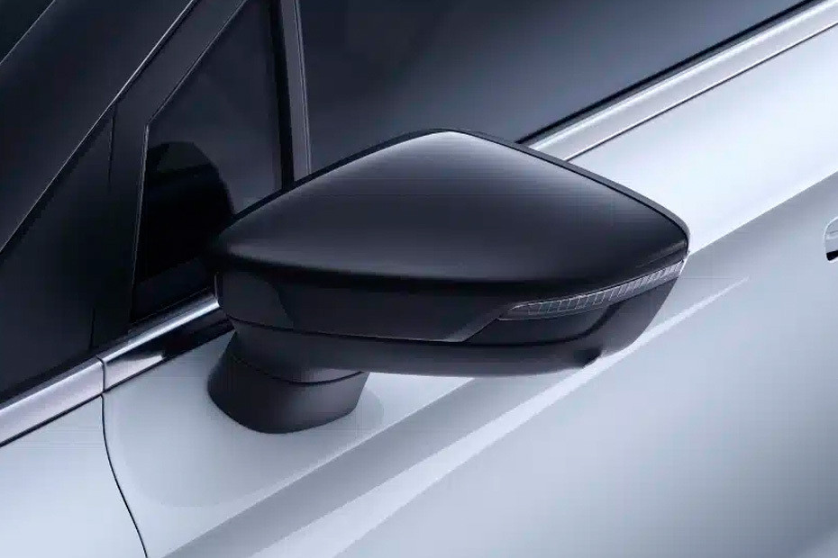 Geely Geometry-c Drivers Side Mirror Front Angle in UAE