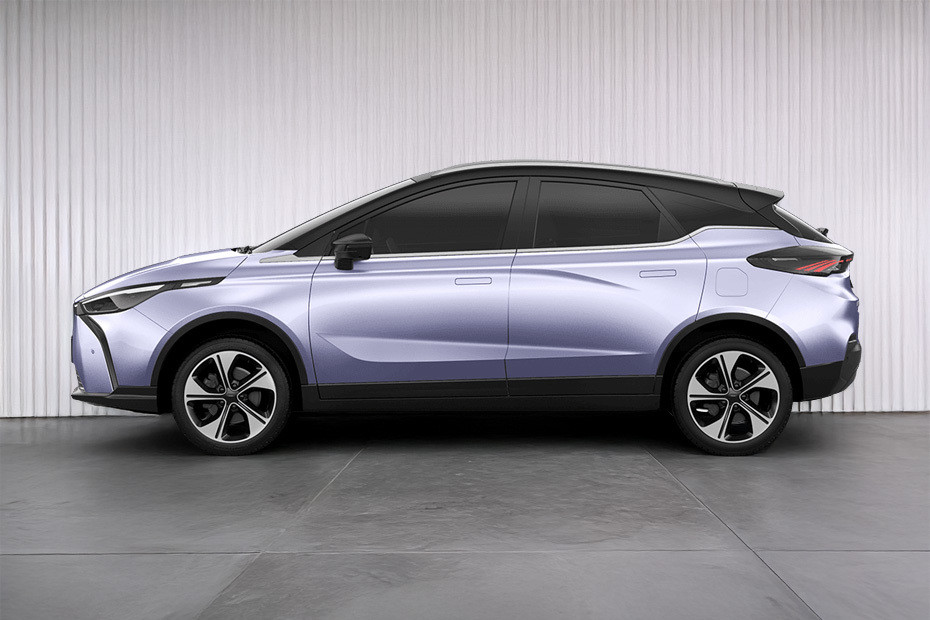 Geometry-c Side view in UAE