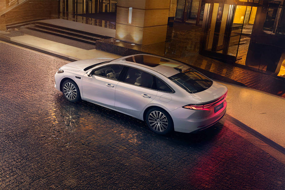 Rear Cross Side View of Geely Galaxy A7 EM-i PHEV Rear Cross Side View of Geely Galaxy A7 EM-i PHEV