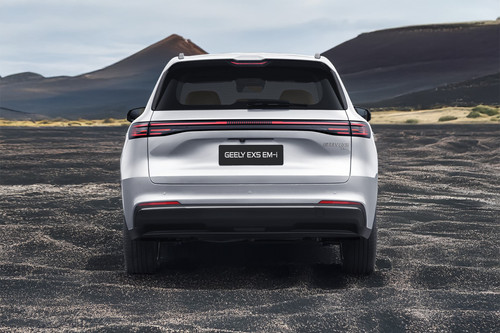 Full Rear View of Geely EX5 EM-i