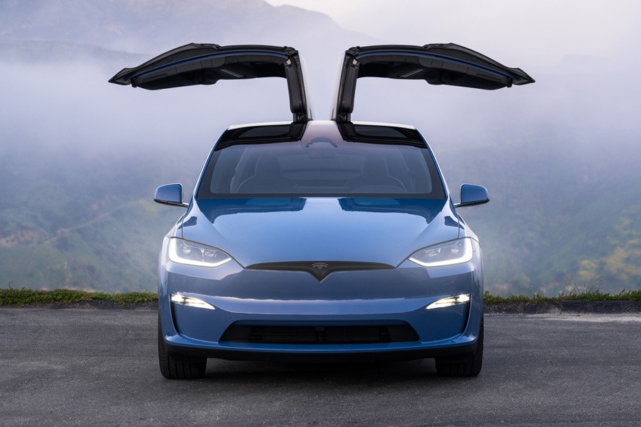 Full Front View of Model X Full Front View of Model X