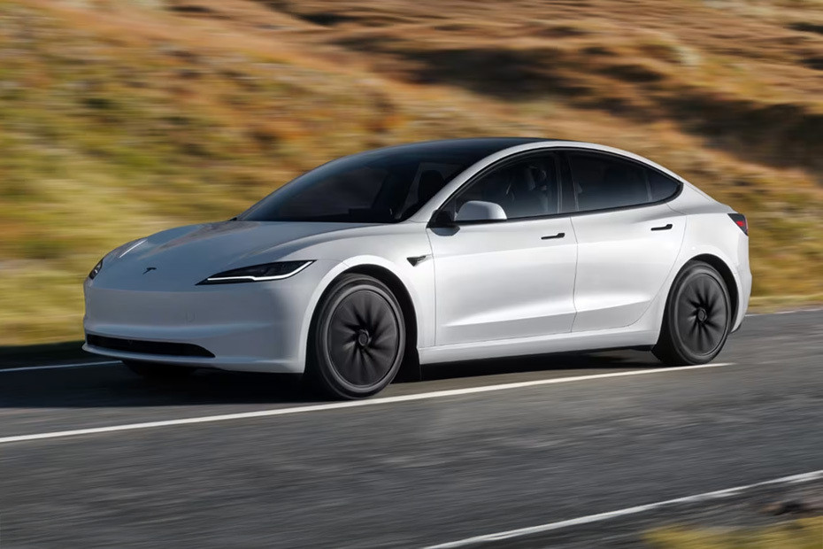 Tesla Model 3	 Front Side View in UAE