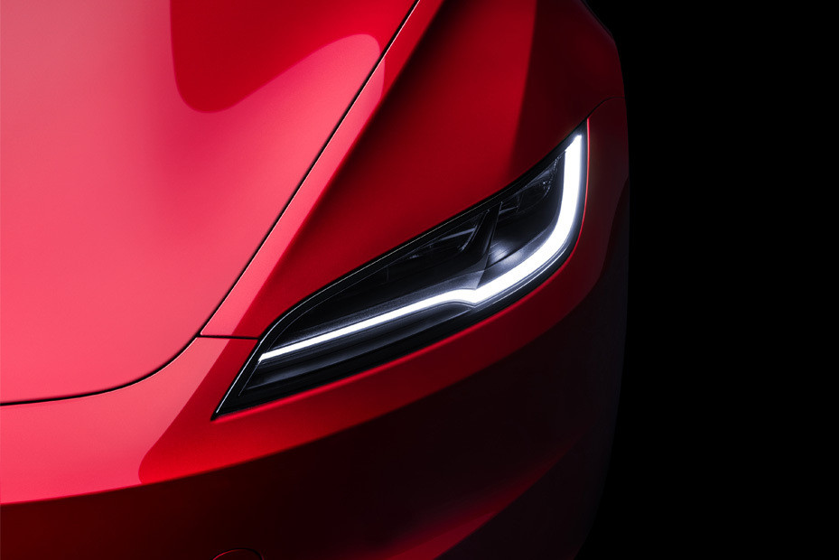 Model 3	 Headlight Model 3	 Headlight