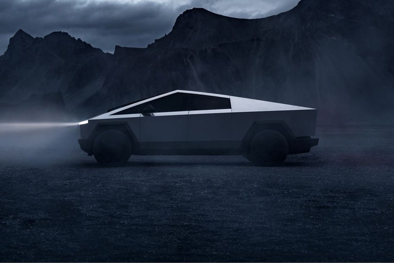 CYBERTRUCK Side view