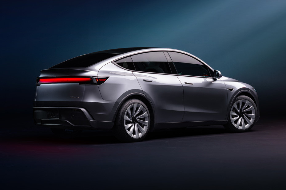 Model Y Rear Medium Side View Model Y Rear Medium Side View