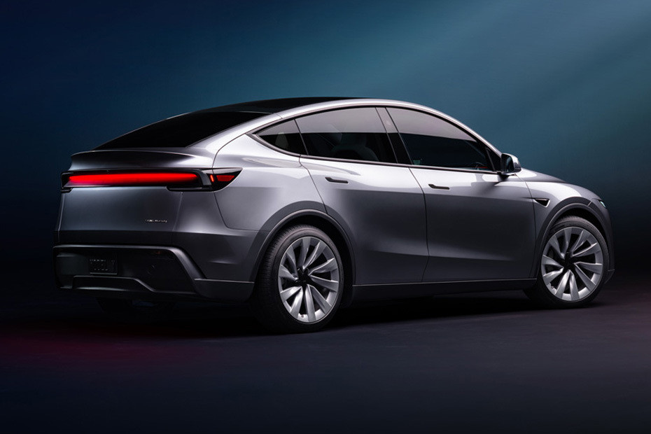 Model Y Rear Medium Side View in UAE