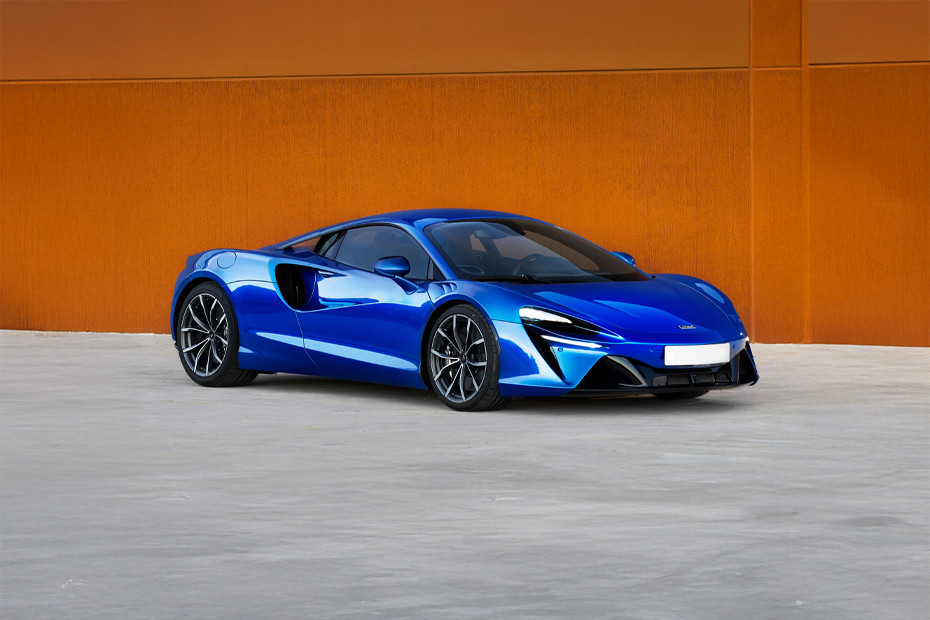 McLaren Artura Front Medium View in UAE