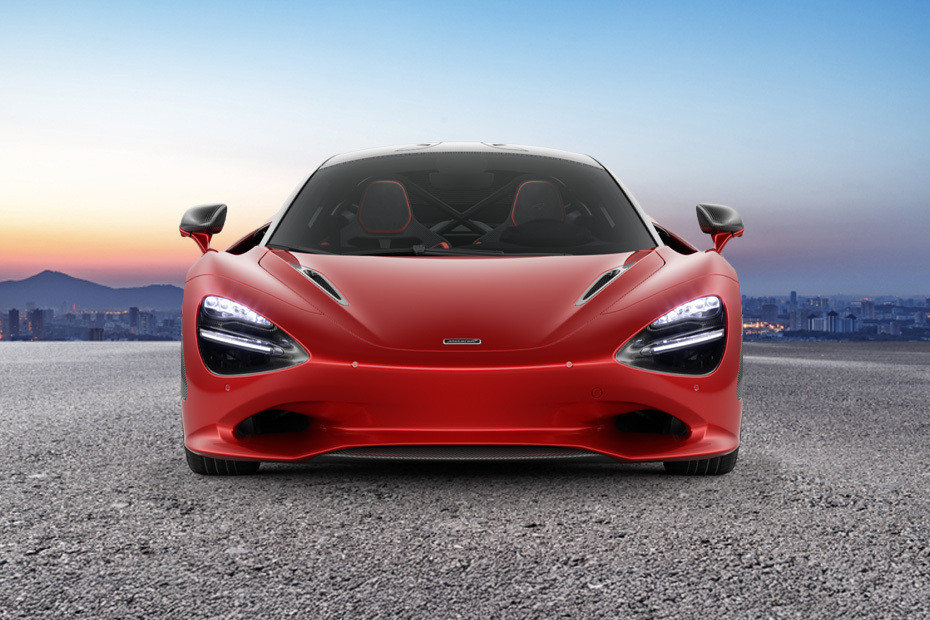 Full Front View of 750S in UAE