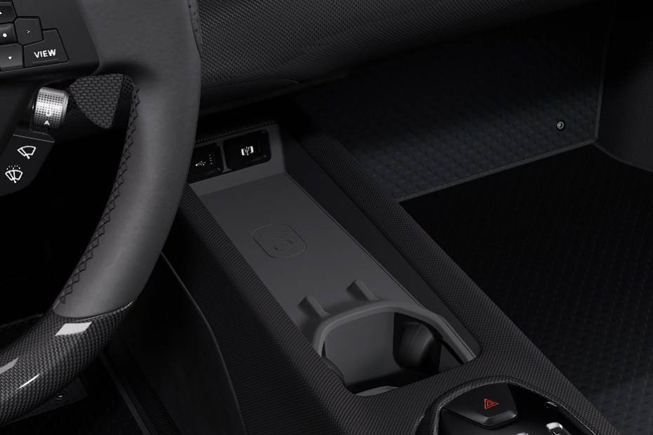 Power Accessories Outlet View of Ferrari 296 Speciale A Power Accessories Outlet View of Ferrari 296 Speciale A