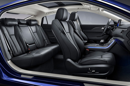 Hongqi H5 Front And Rear Seats Together