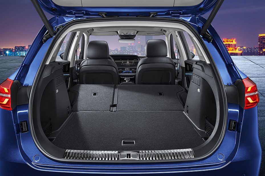 Folding Seats of Hongqi HS5 (2022-2024) in UAE