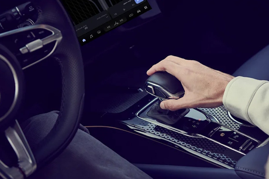 Hongqi HS3 Gear Shifter in UAE