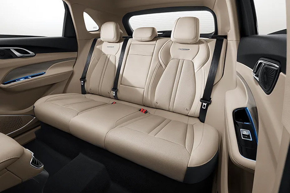 Hongqi HS3 Rear Seats