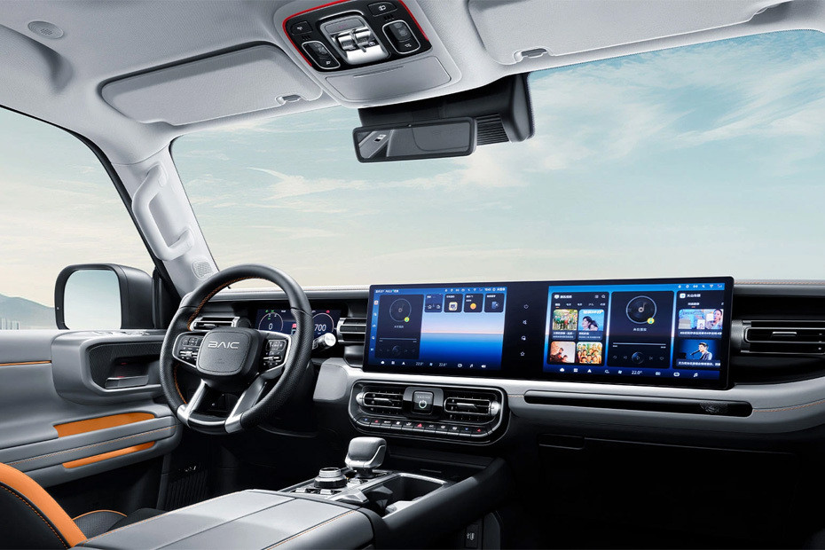 Dashboard View of BJ40 Pro in UAE