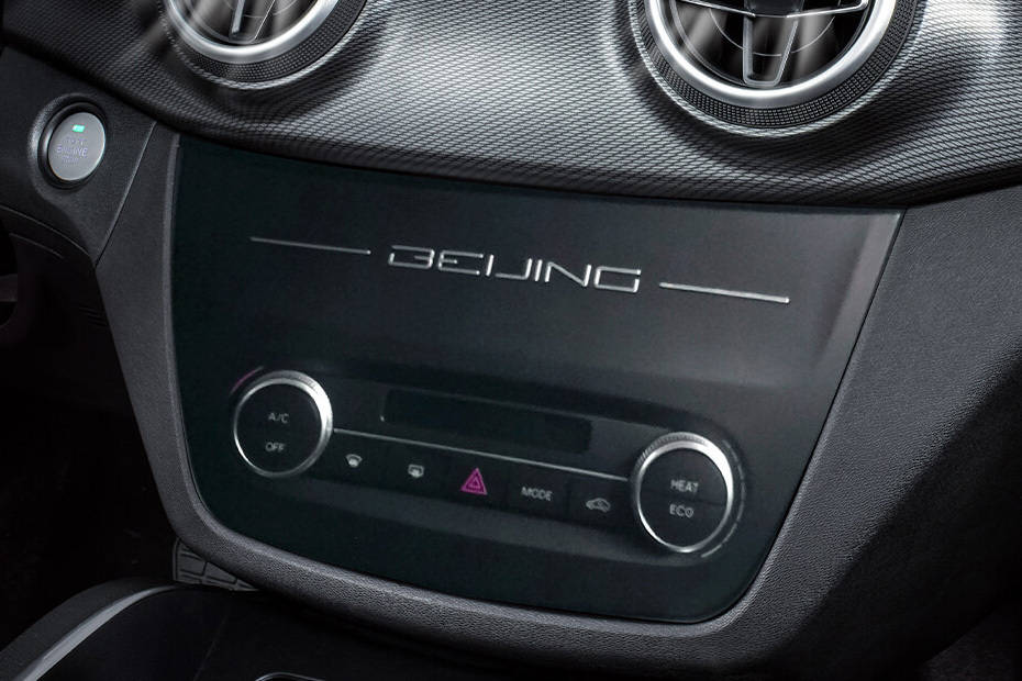 Front AC Controls of BAIC EU5 Front AC Controls of BAIC EU5