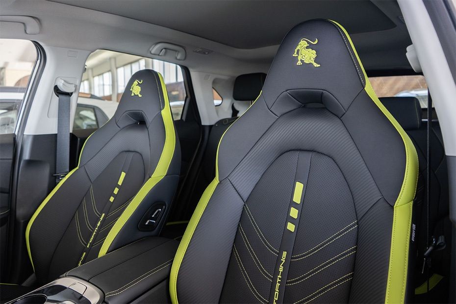 T5 HEV Front Seats in UAE