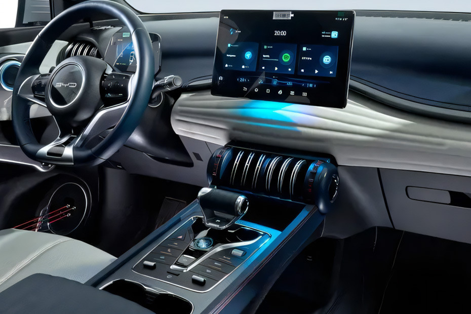 ATTO 3 Center Console in UAE