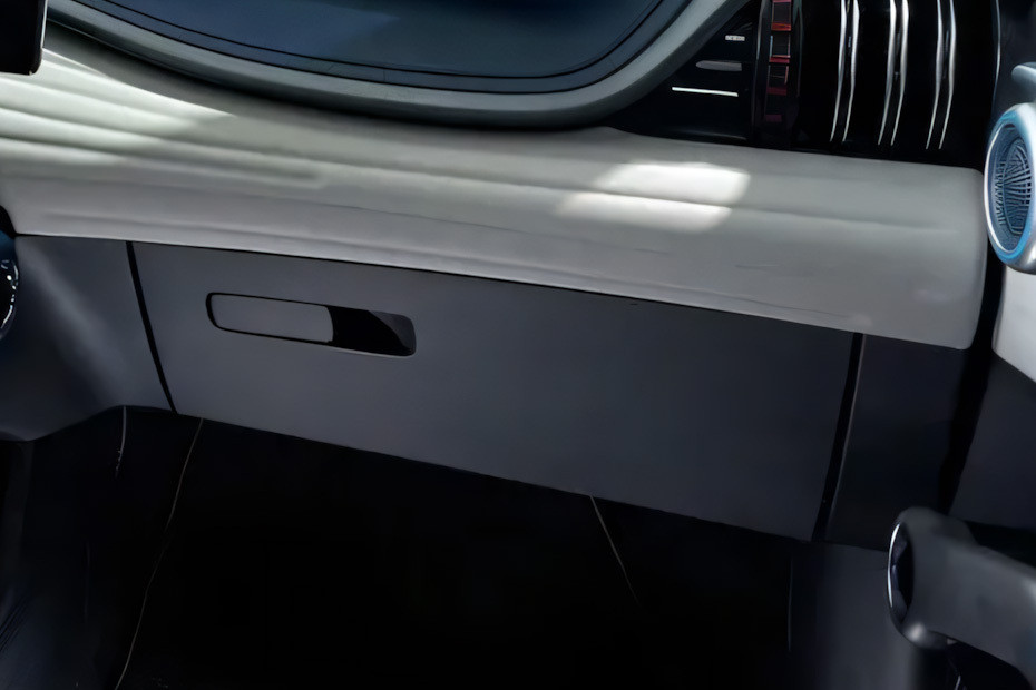 BYD ATTO 3 Glove Box in UAE