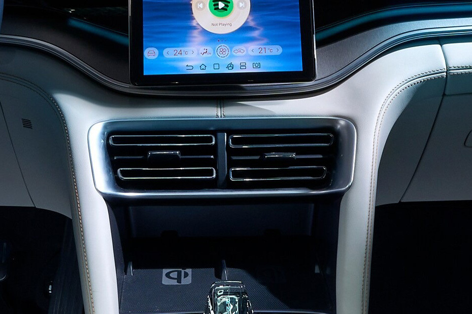 Song Plus Front Ac Vents in UAE