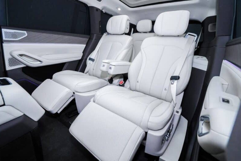 BYD Denza N9 Rear Seats in UAE