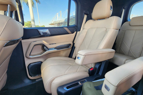 BYD Leopard 8 Rear Seats