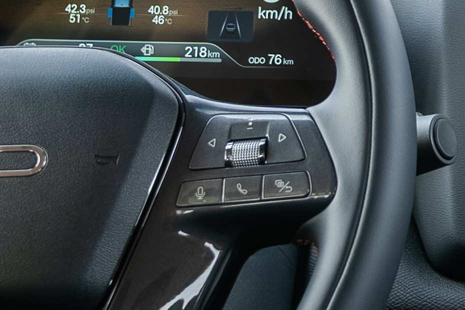 BYD Shark 6 Multi Function Steering in UAE