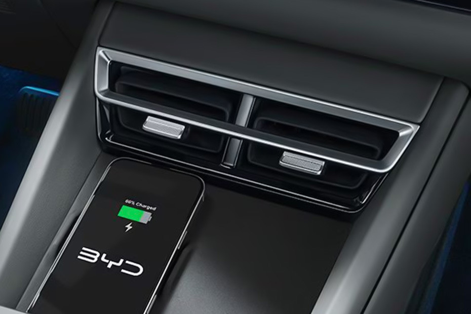 Atto 8 Front Ac Vents in UAE