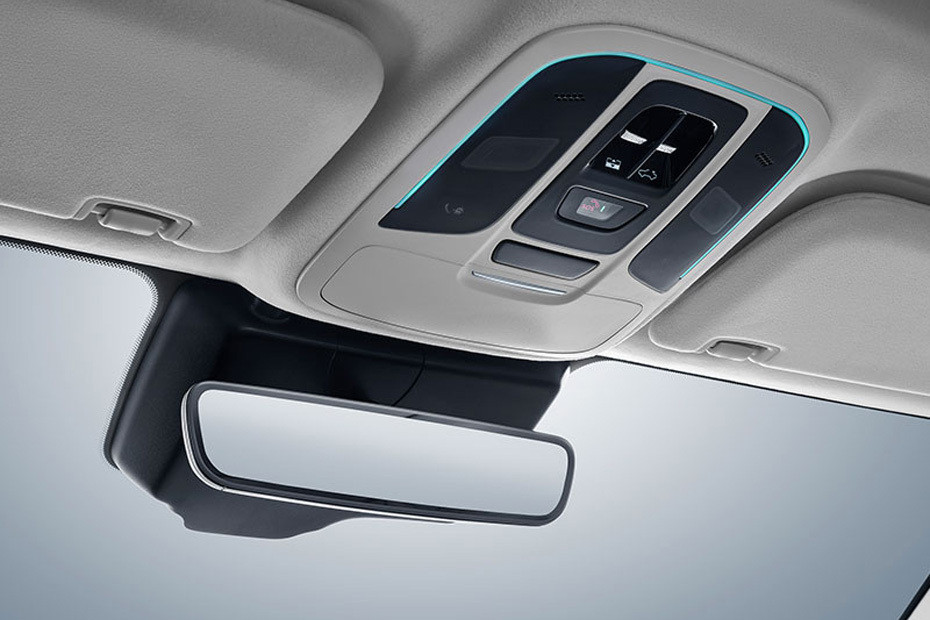 500 Courtesy Lamps in UAE