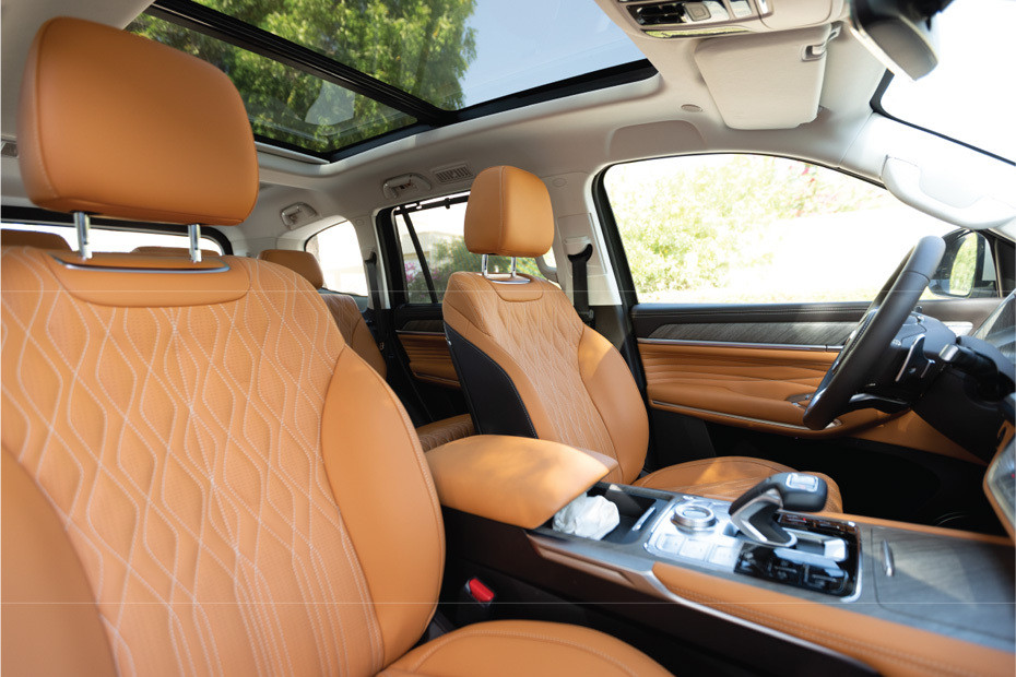 500 Front Seats in UAE