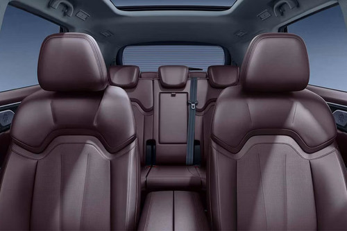 X90 Plus Front Seats