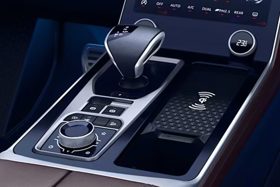 Jetour X90 Plus Gear Shifter in UAE