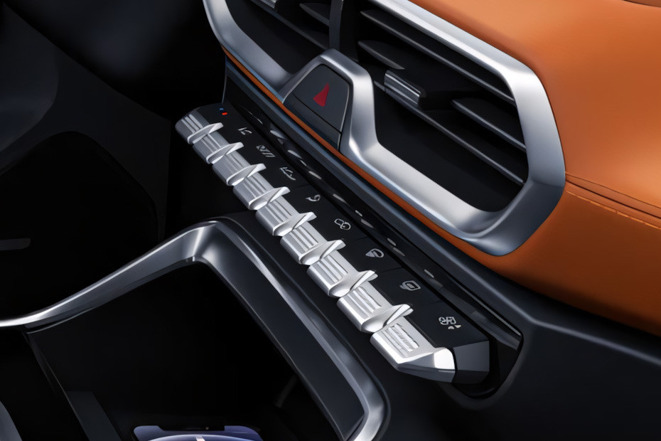 Front AC Controls of Kaiyi X3 Pro in UAE