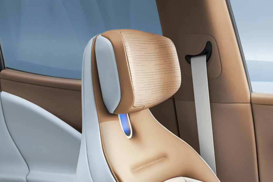 07 Front Seat Headrest in UAE