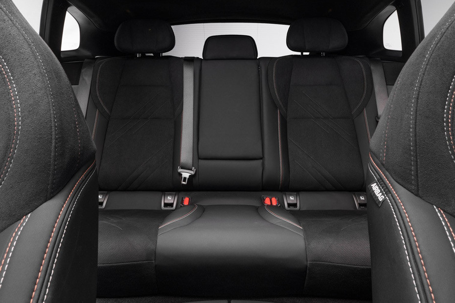 ZEEKR 001 Rear Seats ZEEKR 001 Rear Seats