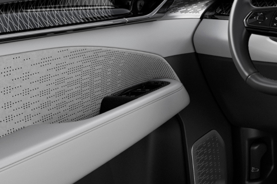 ZEEKR 009 Drivers Side In Side Door Controls in UAE