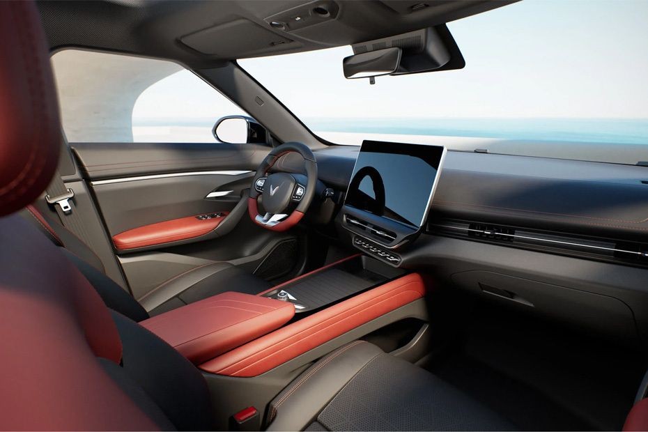 Dashboard View of VF7 in UAE