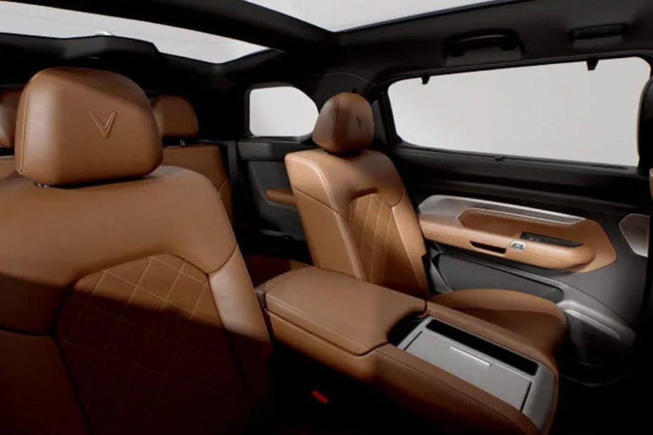 VF9 Front Seats in UAE