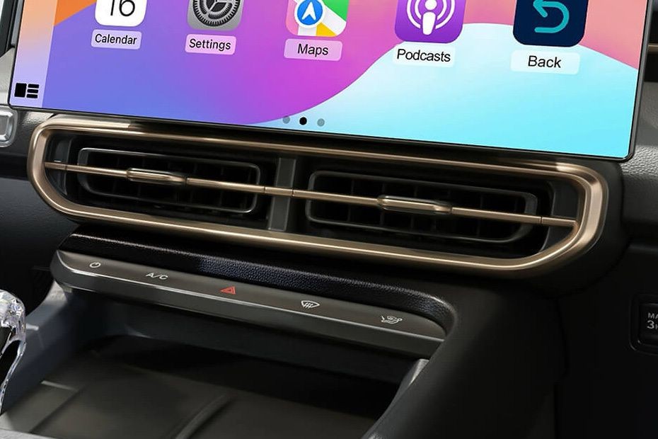 Front AC Controls of SOUEAST S09 in UAE