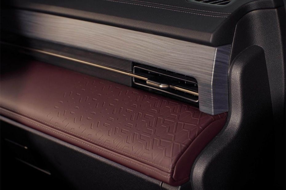 S09 Front Side Ac Vents in UAE