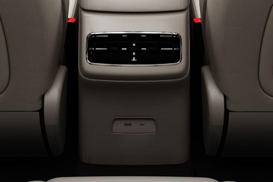 SF  Rear AC Controls in UAE