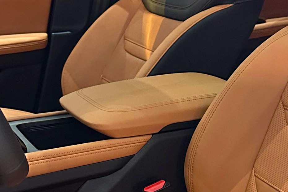 Territory 2026 Front Center Divider in UAE