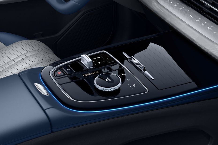 Center Controls of EXEED LXFL (2023-2024) in UAE