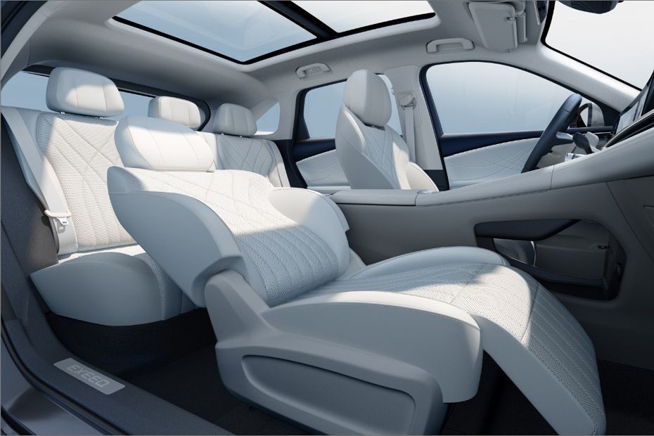 EXEED RX Front And Rear Seats Together in UAE