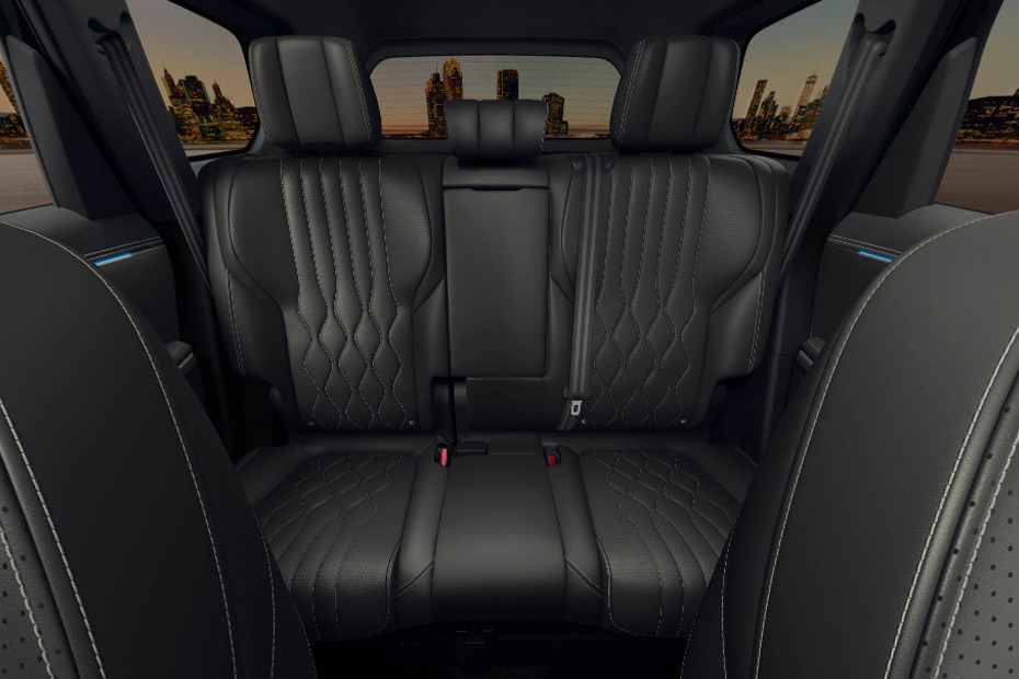 EXEED VX Rear Seats in UAE
